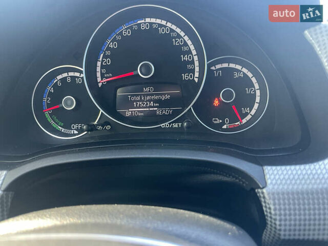 Белый Фольксваген e-up, объемом двигателя 0 л и пробегом 175 тыс. км за 6900 $, фото 16 на Automoto.ua