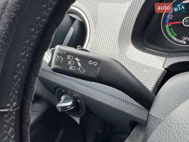 Білий Фольксваген e-up, об'ємом двигуна 0 л та пробігом 126 тис. км за 7790 $, фото 17 на Automoto.ua
