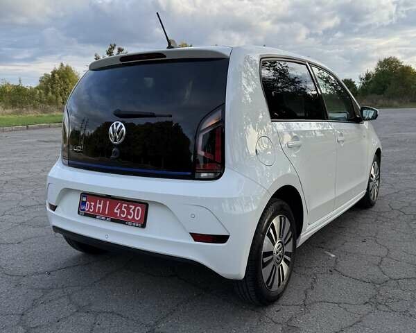 Белый Фольксваген e-up, объемом двигателя 0 л и пробегом 78 тыс. км за 7600 $, фото 7 на Automoto.ua
