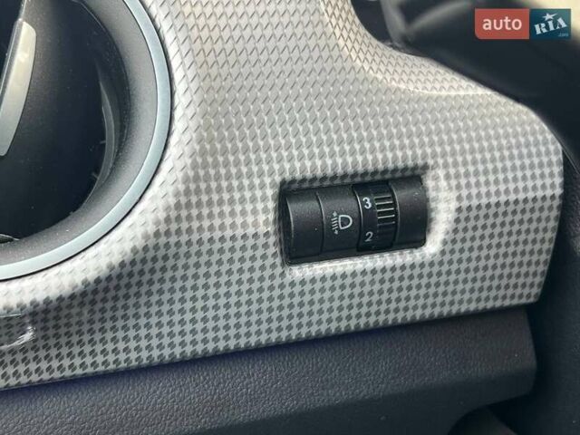 Белый Фольксваген e-up, объемом двигателя 0 л и пробегом 125 тыс. км за 8490 $, фото 21 на Automoto.ua