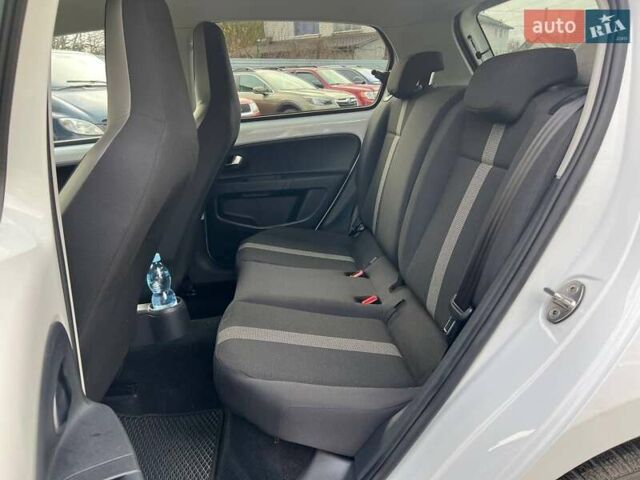 Белый Фольксваген e-up, объемом двигателя 0 л и пробегом 125 тыс. км за 8490 $, фото 9 на Automoto.ua