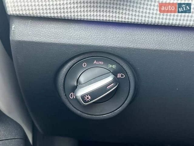 Белый Фольксваген e-up, объемом двигателя 0 л и пробегом 125 тыс. км за 8490 $, фото 19 на Automoto.ua