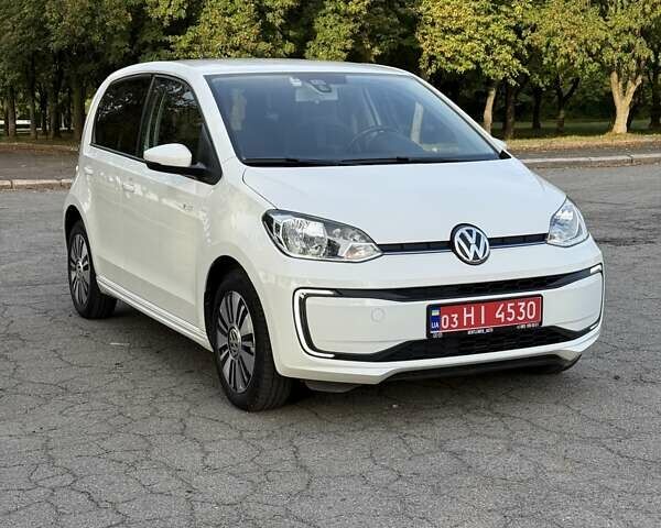 Белый Фольксваген e-up, объемом двигателя 0 л и пробегом 78 тыс. км за 7600 $, фото 4 на Automoto.ua