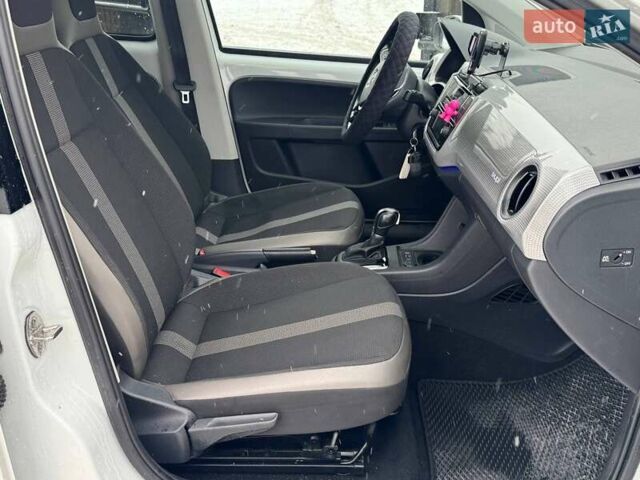 Білий Фольксваген e-up, об'ємом двигуна 0 л та пробігом 126 тис. км за 7790 $, фото 8 на Automoto.ua