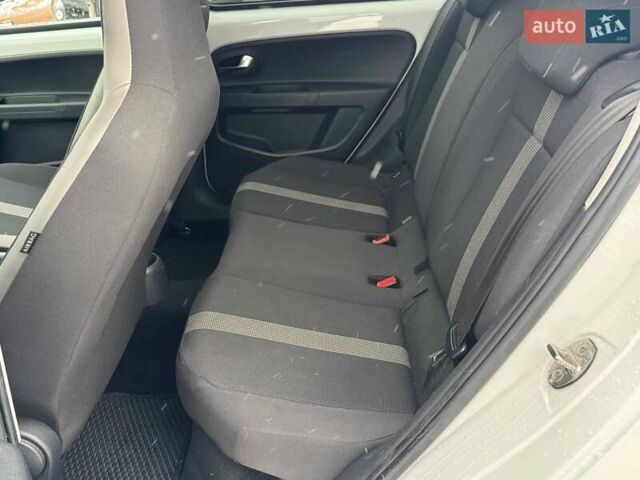 Білий Фольксваген e-up, об'ємом двигуна 0 л та пробігом 126 тис. км за 7790 $, фото 12 на Automoto.ua