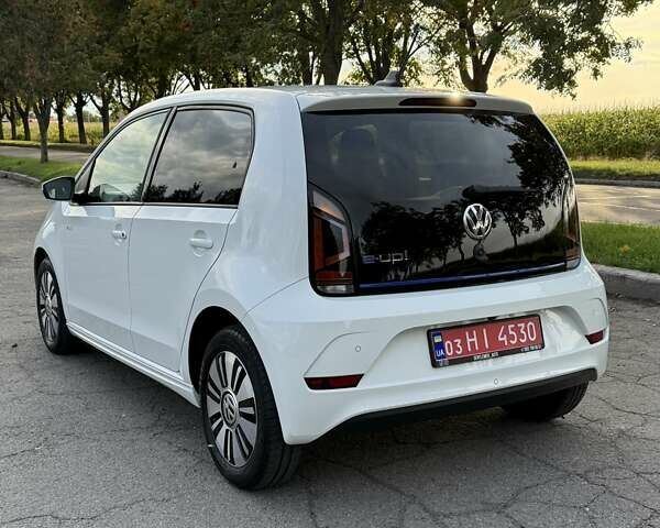 Белый Фольксваген e-up, объемом двигателя 0 л и пробегом 78 тыс. км за 7600 $, фото 9 на Automoto.ua