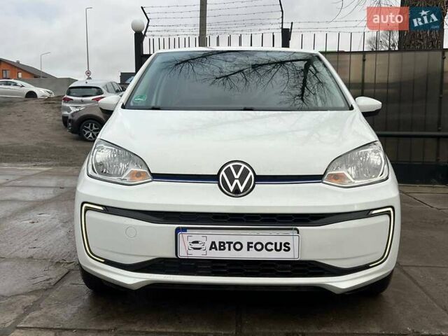 Белый Фольксваген e-up, объемом двигателя 0 л и пробегом 125 тыс. км за 8490 $, фото 1 на Automoto.ua