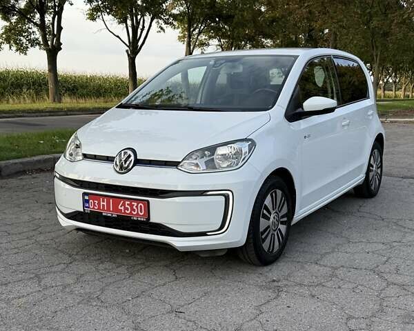 Белый Фольксваген e-up, объемом двигателя 0 л и пробегом 78 тыс. км за 7600 $, фото 10 на Automoto.ua