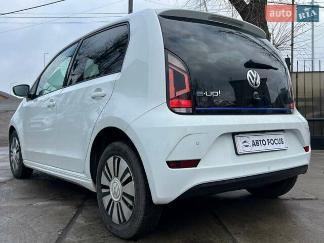 Белый Фольксваген e-up, объемом двигателя 0 л и пробегом 125 тыс. км за 8490 $, фото 7 на Automoto.ua