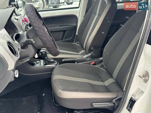 Білий Фольксваген e-up, об'ємом двигуна 0 л та пробігом 126 тис. км за 7790 $, фото 9 на Automoto.ua