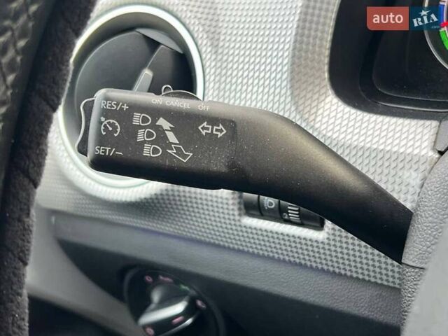 Белый Фольксваген e-up, объемом двигателя 0 л и пробегом 125 тыс. км за 8490 $, фото 22 на Automoto.ua