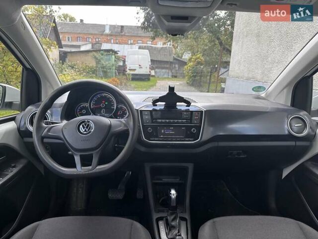 Белый Фольксваген e-up, объемом двигателя 0 л и пробегом 130 тыс. км за 9600 $, фото 4 на Automoto.ua