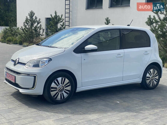 Белый Фольксваген e-up, объемом двигателя 0 л и пробегом 93 тыс. км за 12500 $, фото 1 на Automoto.ua