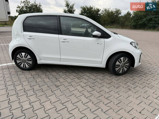 Белый Фольксваген e-up, объемом двигателя 0 л и пробегом 95 тыс. км за 12500 $, фото 6 на Automoto.ua