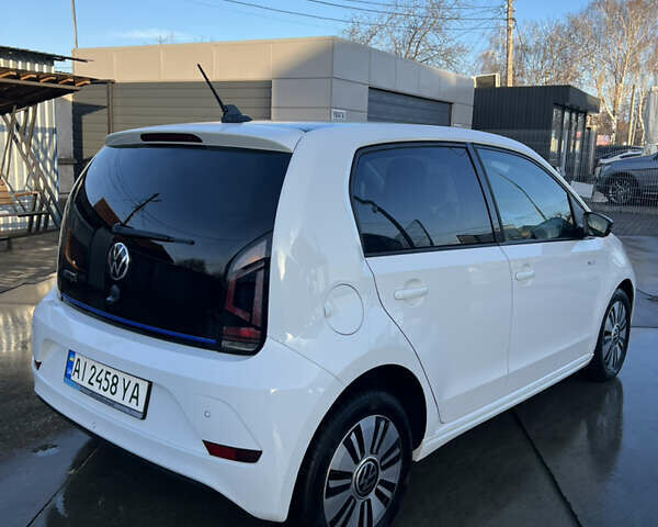 Белый Фольксваген e-up, объемом двигателя 0 л и пробегом 128 тыс. км за 11000 $, фото 8 на Automoto.ua