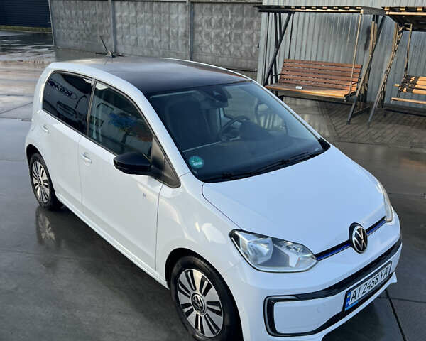 Белый Фольксваген e-up, объемом двигателя 0 л и пробегом 128 тыс. км за 11000 $, фото 22 на Automoto.ua