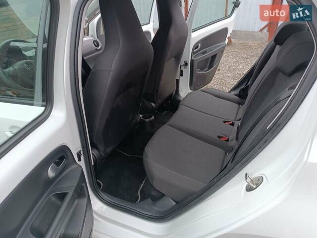 Білий Фольксваген e-up, об'ємом двигуна 0 л та пробігом 50 тис. км за 11400 $, фото 47 на Automoto.ua