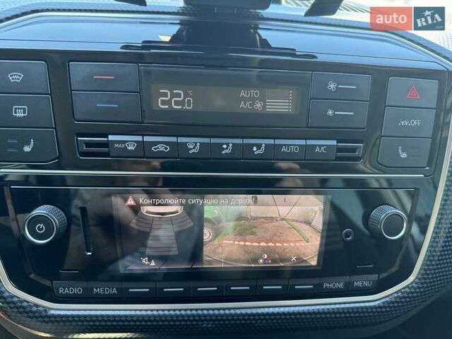 Белый Фольксваген e-up, объемом двигателя 0 л и пробегом 17 тыс. км за 14900 $, фото 16 на Automoto.ua