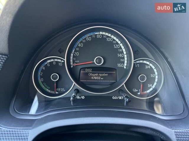 Белый Фольксваген e-up, объемом двигателя 0 л и пробегом 17 тыс. км за 14900 $, фото 7 на Automoto.ua