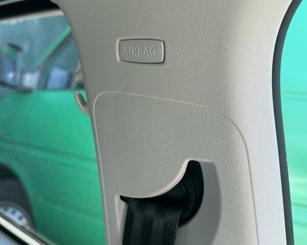 Белый Фольксваген e-up, объемом двигателя 0 л и пробегом 17 тыс. км за 14900 $, фото 37 на Automoto.ua