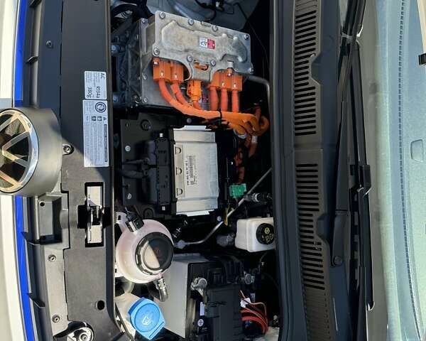 Белый Фольксваген e-up, объемом двигателя 0 л и пробегом 17 тыс. км за 14900 $, фото 14 на Automoto.ua