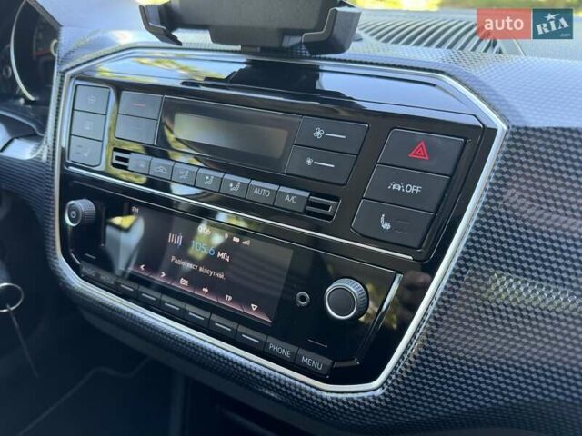 Белый Фольксваген e-up, объемом двигателя 0 л и пробегом 17 тыс. км за 14900 $, фото 30 на Automoto.ua