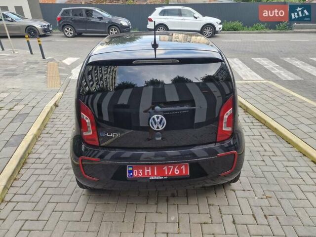 Черный Фольксваген e-up, объемом двигателя 0 л и пробегом 118 тыс. км за 6550 $, фото 25 на Automoto.ua