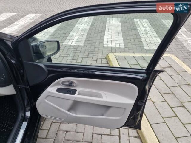 Черный Фольксваген e-up, объемом двигателя 0 л и пробегом 113 тыс. км за 5999 $, фото 29 на Automoto.ua