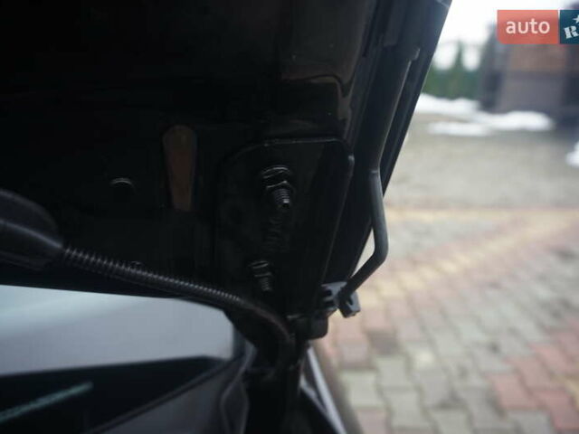 Черный Фольксваген e-up, объемом двигателя 0 л и пробегом 151 тыс. км за 5555 $, фото 52 на Automoto.ua