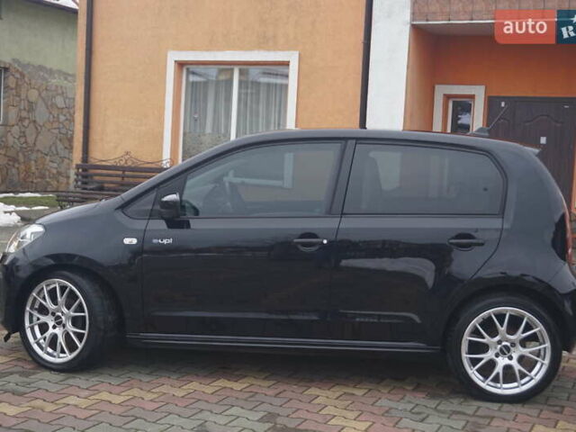 Черный Фольксваген e-up, объемом двигателя 0 л и пробегом 151 тыс. км за 5555 $, фото 9 на Automoto.ua