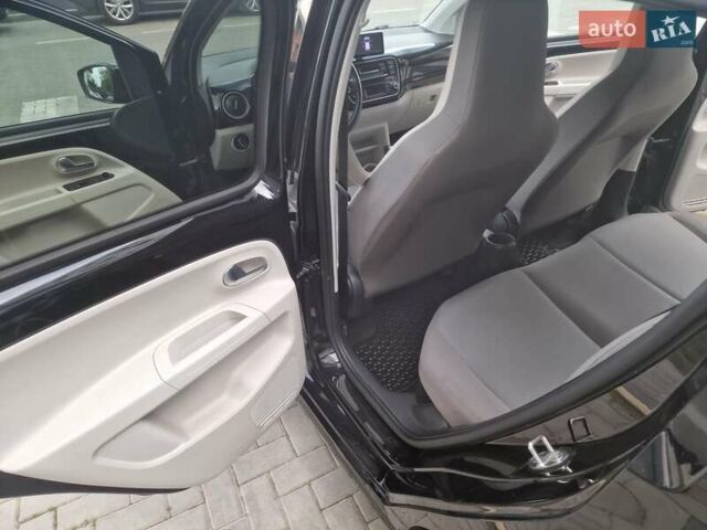 Черный Фольксваген e-up, объемом двигателя 0 л и пробегом 118 тыс. км за 6550 $, фото 35 на Automoto.ua