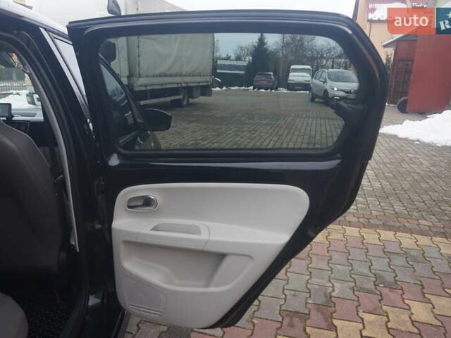 Черный Фольксваген e-up, объемом двигателя 0 л и пробегом 151 тыс. км за 5555 $, фото 40 на Automoto.ua