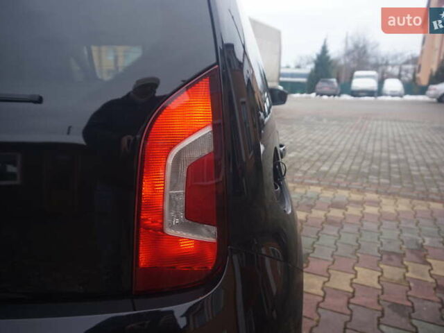 Черный Фольксваген e-up, объемом двигателя 0 л и пробегом 151 тыс. км за 5555 $, фото 20 на Automoto.ua