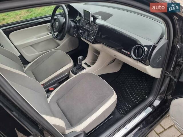 Черный Фольксваген e-up, объемом двигателя 0 л и пробегом 113 тыс. км за 5999 $, фото 30 на Automoto.ua