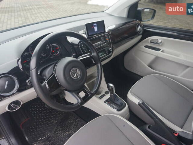 Черный Фольксваген e-up, объемом двигателя 0 л и пробегом 151 тыс. км за 5555 $, фото 24 на Automoto.ua