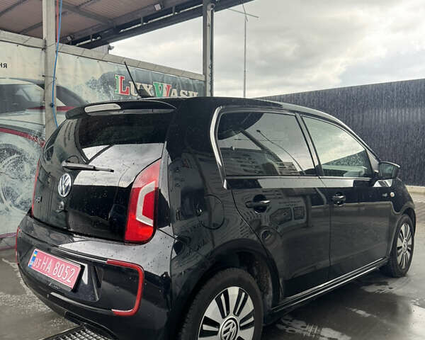 Черный Фольксваген e-up, объемом двигателя 0 л и пробегом 113 тыс. км за 6450 $, фото 3 на Automoto.ua