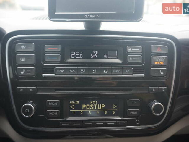 Черный Фольксваген e-up, объемом двигателя 0 л и пробегом 151 тыс. км за 5555 $, фото 33 на Automoto.ua