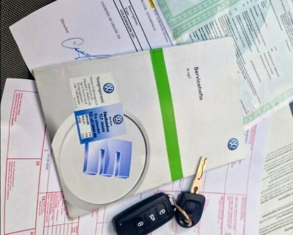 Черный Фольксваген e-up, объемом двигателя 0 л и пробегом 140 тыс. км за 6500 $, фото 14 на Automoto.ua