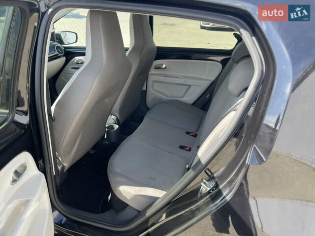 Чорний Фольксваген e-up, об'ємом двигуна 0 л та пробігом 117 тис. км за 4999 $, фото 7 на Automoto.ua