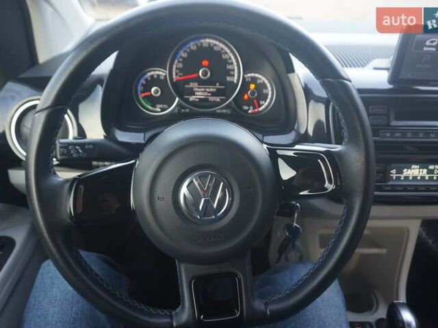 Черный Фольксваген e-up, объемом двигателя 0 л и пробегом 100 тыс. км за 6000 $, фото 30 на Automoto.ua
