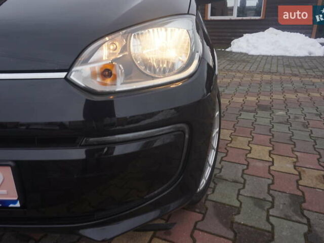 Черный Фольксваген e-up, объемом двигателя 0 л и пробегом 151 тыс. км за 5555 $, фото 18 на Automoto.ua