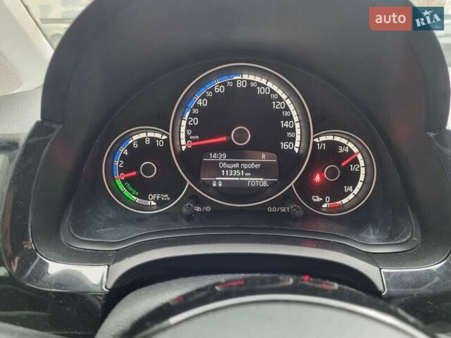 Черный Фольксваген e-up, объемом двигателя 0 л и пробегом 113 тыс. км за 5999 $, фото 35 на Automoto.ua