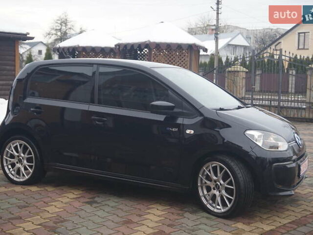 Черный Фольксваген e-up, объемом двигателя 0 л и пробегом 151 тыс. км за 5555 $, фото 3 на Automoto.ua