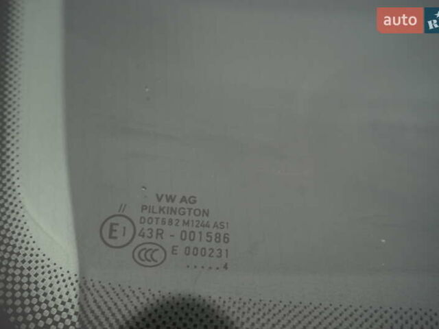 Черный Фольксваген e-up, объемом двигателя 0 л и пробегом 151 тыс. км за 5555 $, фото 58 на Automoto.ua