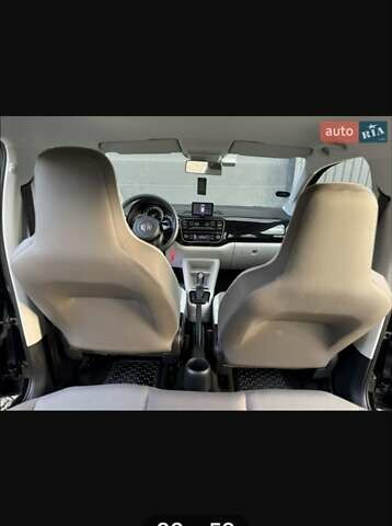 Черный Фольксваген e-up, объемом двигателя 0 л и пробегом 140 тыс. км за 6500 $, фото 10 на Automoto.ua