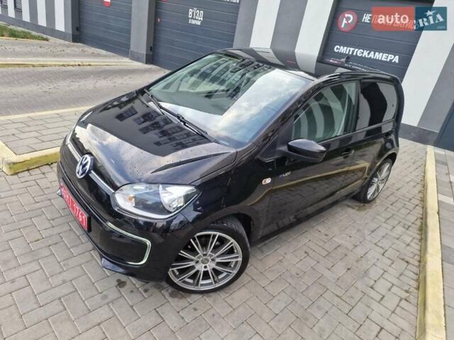 Черный Фольксваген e-up, объемом двигателя 0 л и пробегом 118 тыс. км за 6550 $, фото 4 на Automoto.ua