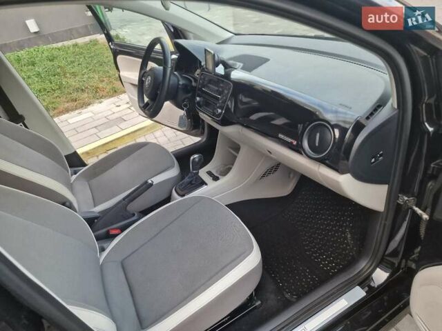 Черный Фольксваген e-up, объемом двигателя 0 л и пробегом 118 тыс. км за 6550 $, фото 48 на Automoto.ua