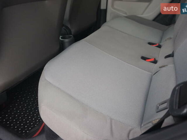 Черный Фольксваген e-up, объемом двигателя 0 л и пробегом 151 тыс. км за 5555 $, фото 44 на Automoto.ua