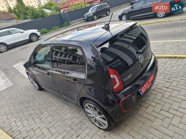 Черный Фольксваген e-up, объемом двигателя 0 л и пробегом 118 тыс. км за 6550 $, фото 29 на Automoto.ua