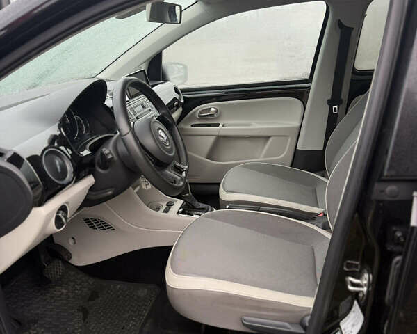 Чорний Фольксваген e-up, об'ємом двигуна 0 л та пробігом 96 тис. км за 5600 $, фото 14 на Automoto.ua